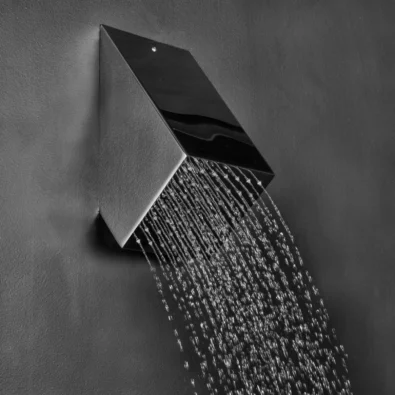 Angled Wall Square Rainfall Shower Head